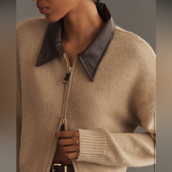 Beige Zip-Up Sweater with Brown Collar - Picture 2 of 3